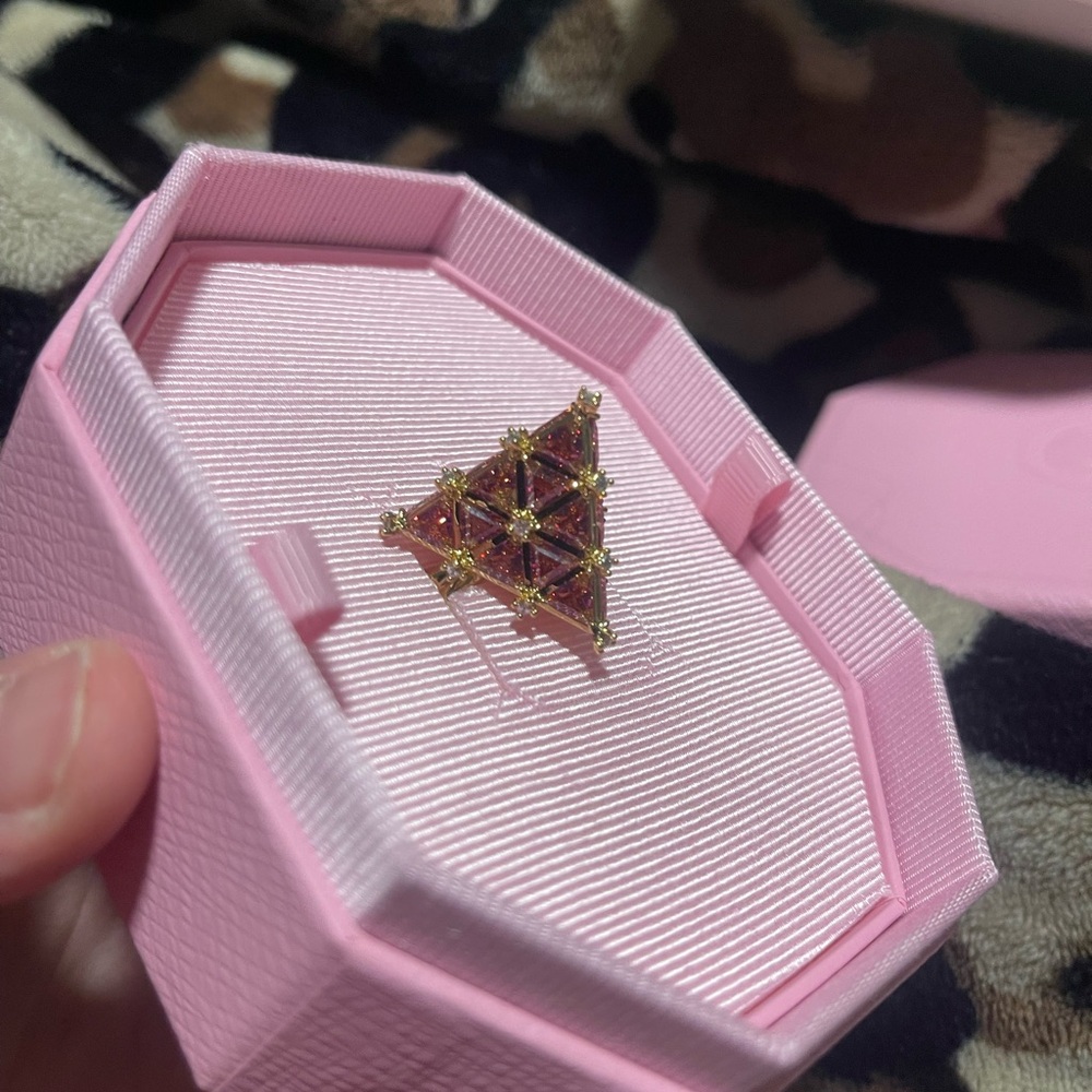 Swarovski Gold and purple/pinkish   Triangle ring